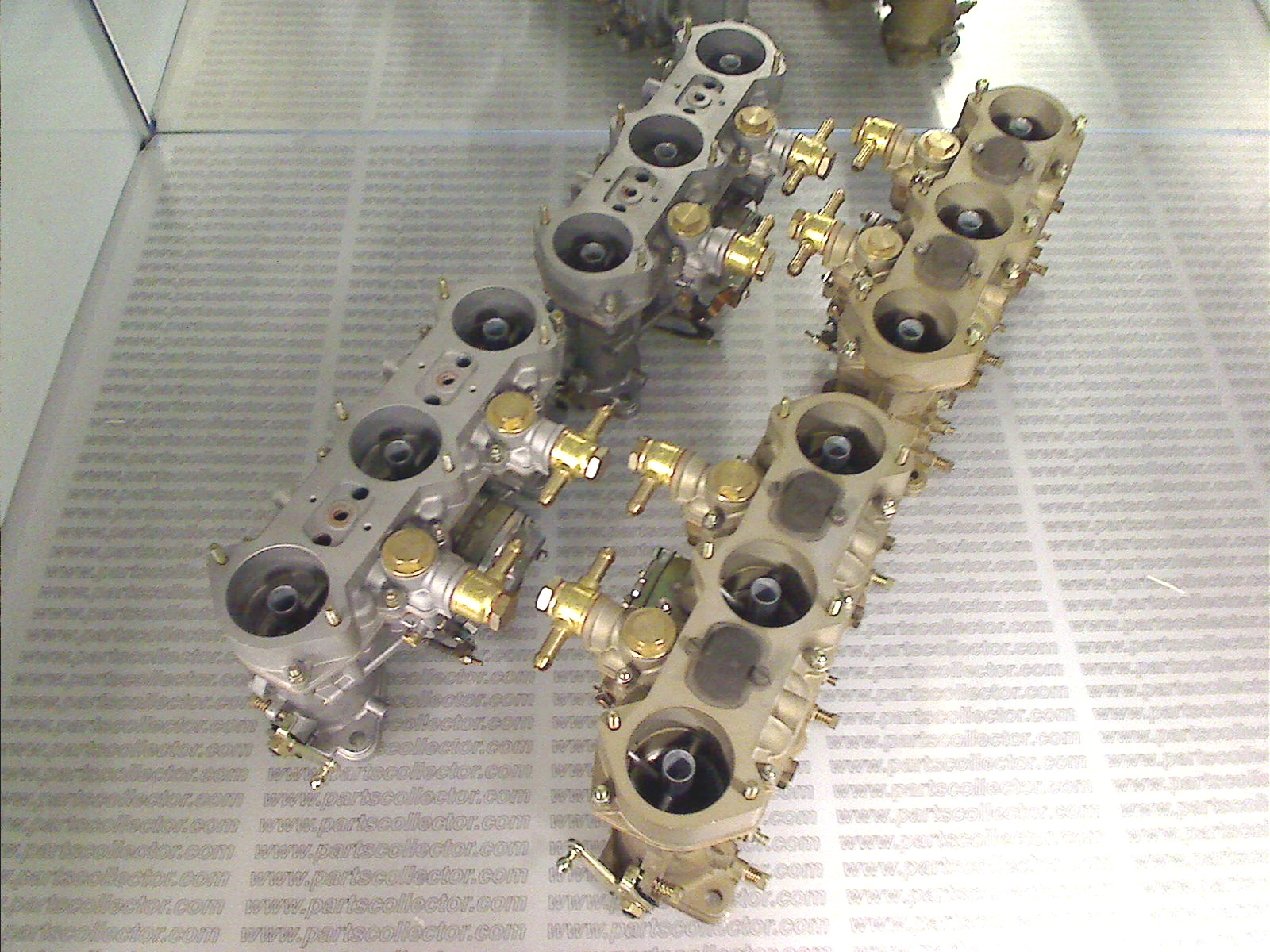 WEBER 001303992  -  	001302975/b  -  001302962 Fuel system - Exhaust code 10000 compatible with: LAMBORGHINI MIURA, WEBER WEBER